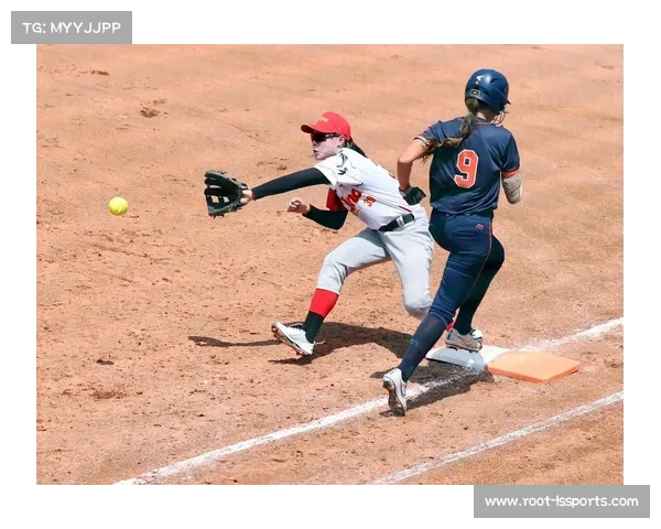 成都世运会女子垒球项目开幕，中国队首战荷兰队